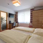 Отель Hotel-restaurant Planaihof Шладминг